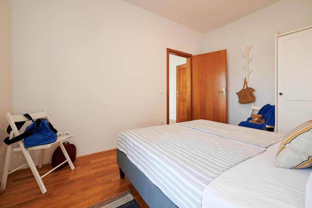T&T Sea View Apartments โตรกีร์ ภายนอก รูปภาพ