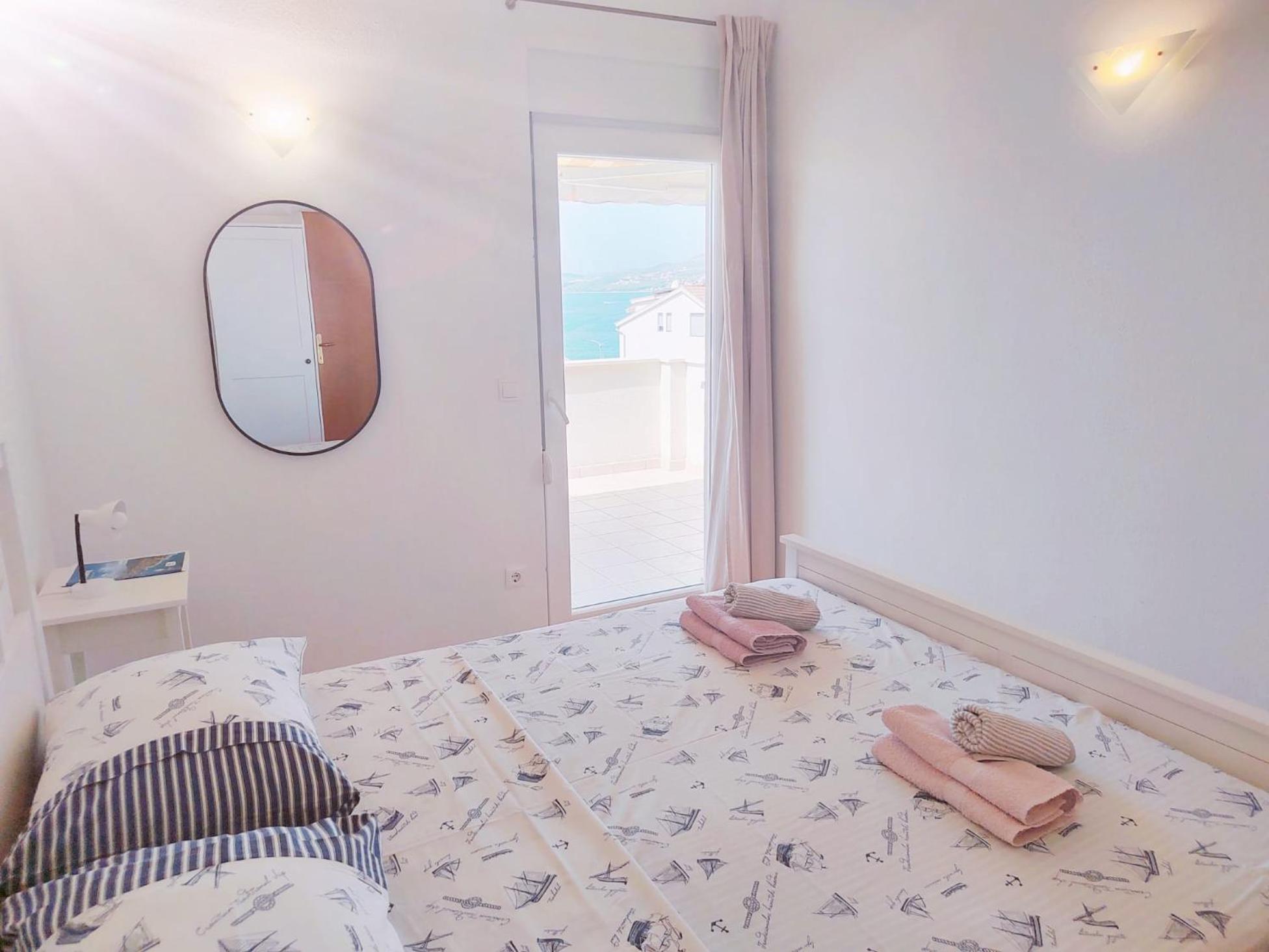 T&T Sea View Apartments โตรกีร์ ภายนอก รูปภาพ