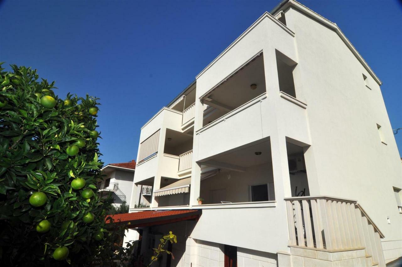 T&T Sea View Apartments โตรกีร์ ภายนอก รูปภาพ