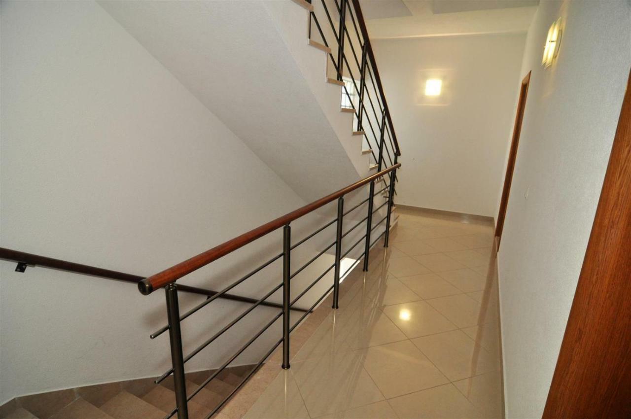 T&T Sea View Apartments โตรกีร์ ภายนอก รูปภาพ