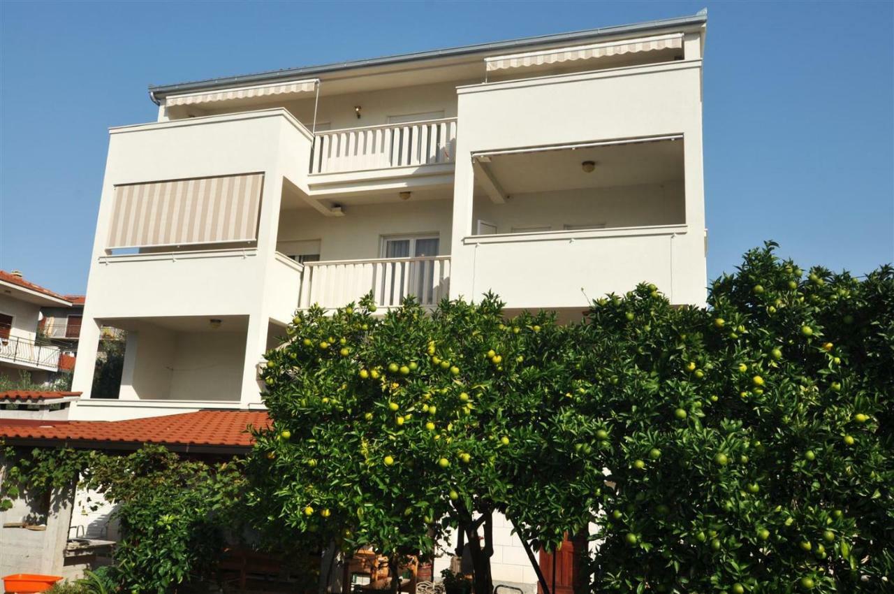 T&T Sea View Apartments โตรกีร์ ภายนอก รูปภาพ